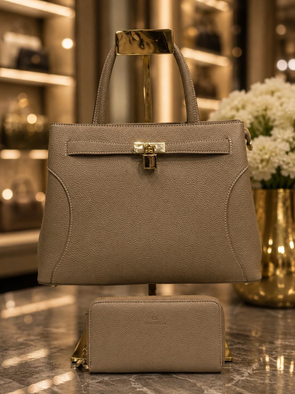A Timeless Unique Handbag.